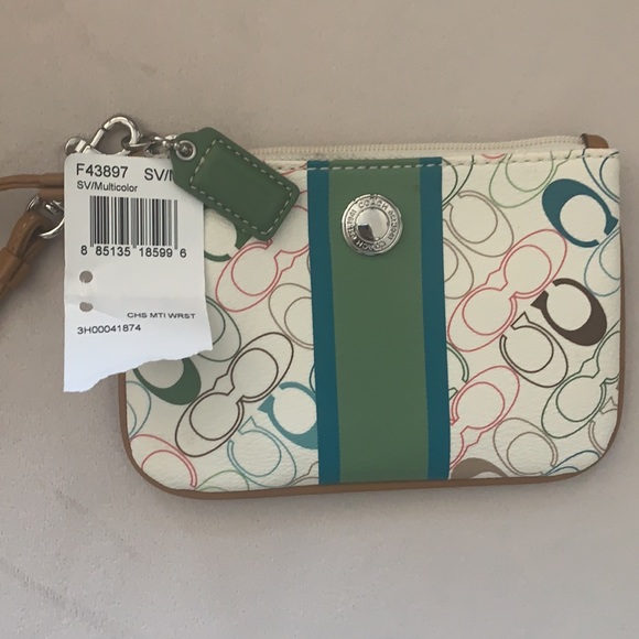 NWT Coach Wristlet - Picture 2 of 6